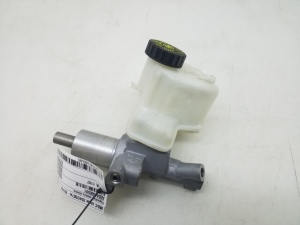 Mercedes Benz C-Class 204 (2007–2014) Piduri peasilinder A2044300501 - 3