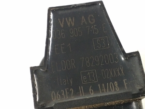Volkswagen Tiguan (2007–2016) Süütepool 036905715E - 2
