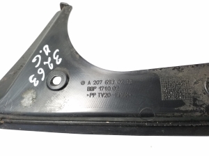 Mercedes Benz E-Class W207 (2009–2017) Pakiruumi sisemuse muu osa A2076930233 - 2