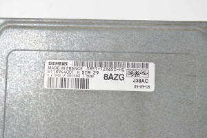 Ford Focus (2004–2011) Engine control unit 5M5112A650HG - 3