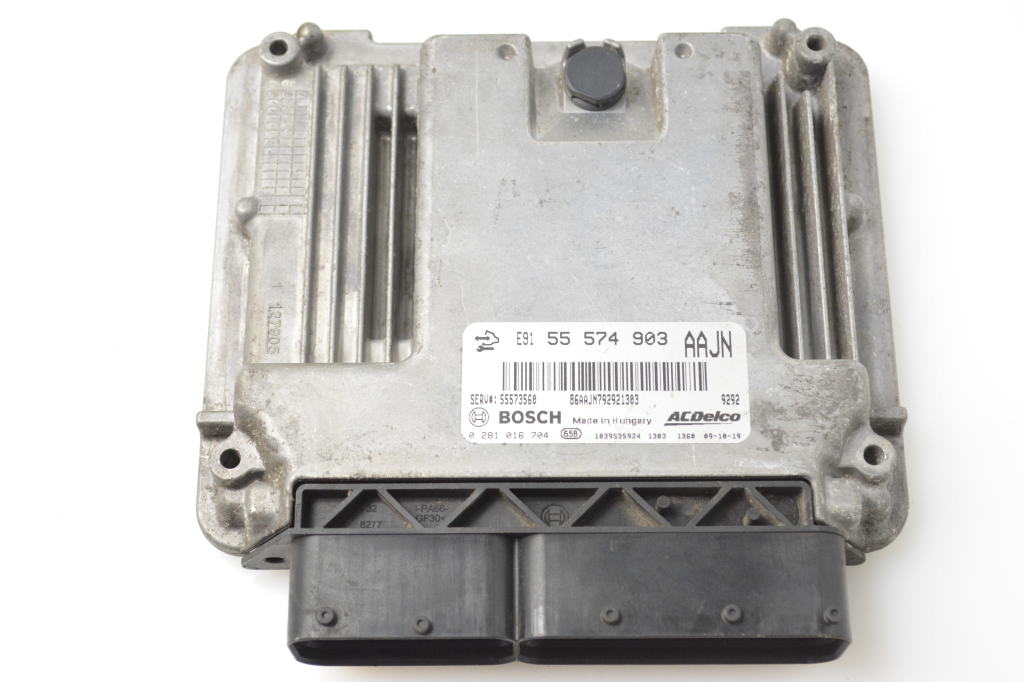 OPEL Insignia A (2008-2016) Блок керування двигуном ECU 55574903 27483931