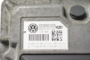 Volkswagen Polo V (2009–2017) Mootori juhtplokk 03C609024CN - 4