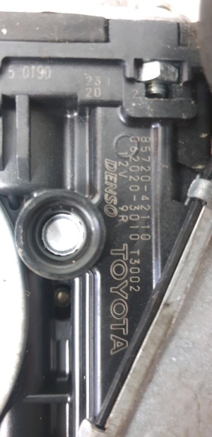 TOYOTA RAV 4 A4 (2012–2018) Esiukse aknatõstuki mootor 8572042110 - 2