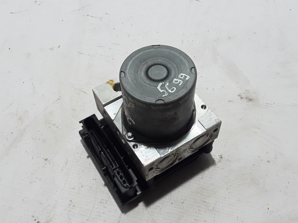 RENAULT Megane II (2002–2009) ABS Steuergerät 8200685699 RENAULT Megane II (2002–2009) ABS Steuergerät 8200685699