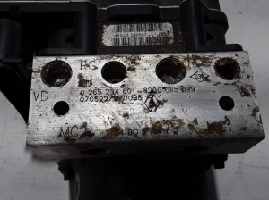 RENAULT Megane II (2002–2009) ABS Steuergerät 8200685699 - 3