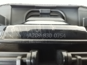 Mercedes Benz CLK-Class 209 (2002–2009) Salona paneļa cita detaļa A2098300754 - 3