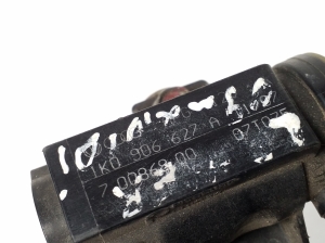 Volkswagen Golf V (2003–2009) Solenoid 1K0906627A - 2