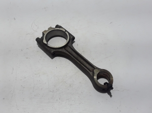  Connecting rod 