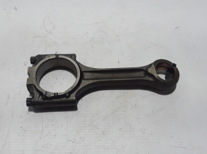  Connecting rod 