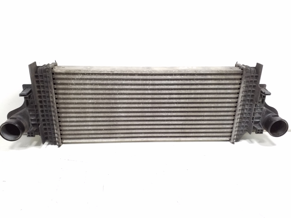 Mercedes Benz ML-Class 164 (2005–2011) Starpdzesētāja radiators A2515000000 Mercedes Benz ML-Class 164 (2005–2011) Starpdzesētāja radiators A2515000000