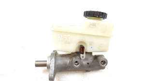   Master cylinder 