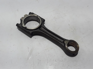  Connecting rod 