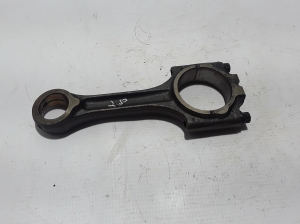  Connecting rod 