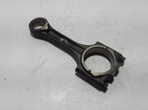  Connecting rod 