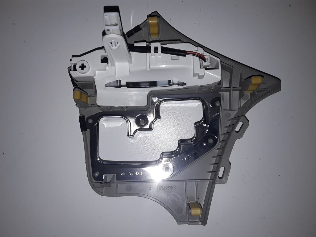 TOYOTA Sienna 3 generation (2010-2020) Garniture en plastique du niveau de changement de vitesse 76F438 22563570