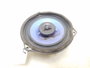   Rear side door speaker 