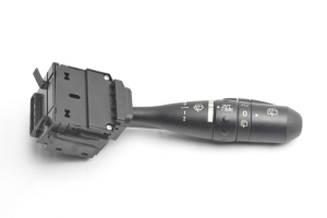 Mitsubishi Colt V (1995–2003) Scheibenwischerschalter 17E018