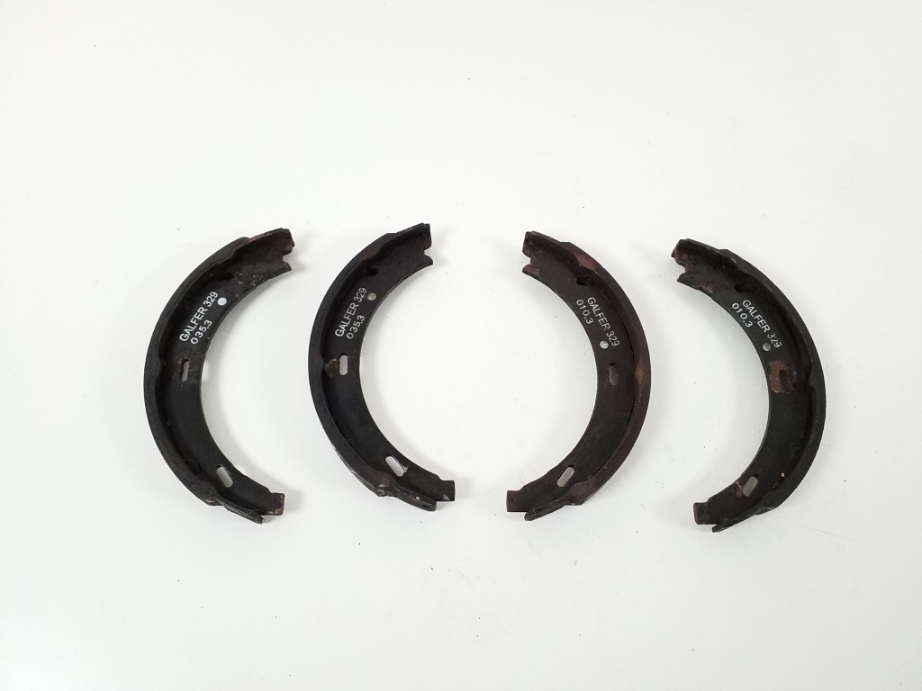 Mercedes Benz CLK-Class 209 (2002–2009) Piduriklotsid A2034200120 Mercedes Benz CLK-Class 209 (2002–2009) Piduriklotsid A2034200120