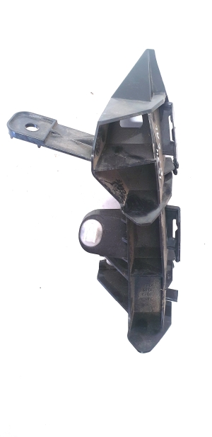  Rear bumper bracket 