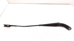  Windshield wiper blade 