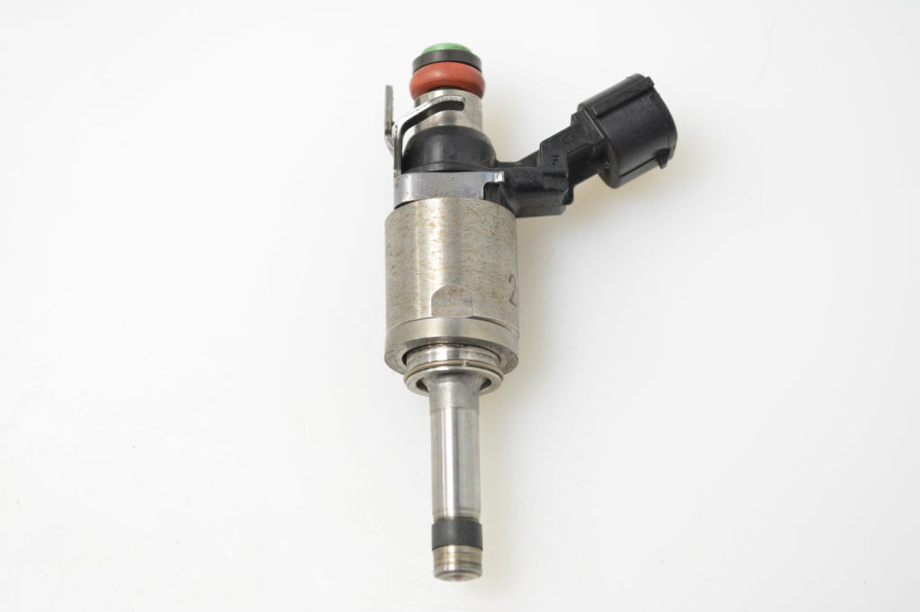Used NISSAN Qashqai Fuel injector 4350R0060