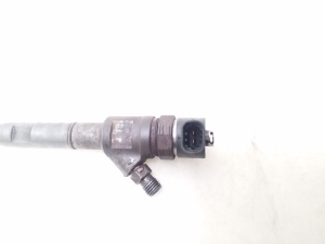   Fuel injector 