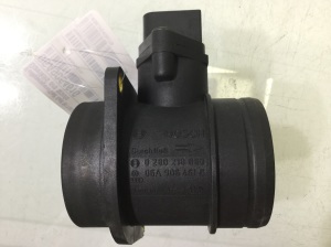 Volkswagen Golf IV (1997–2003) Luftmassenmesser 06A906461G - 3