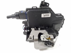 AUDI A8 D3 (2002–2010) Front door lock 4E2837015 - 2