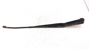  Windshield wiper blade 