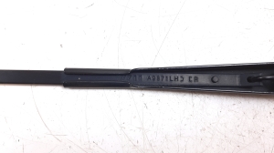  Windshield wiper blade 