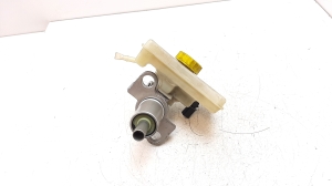 AUDI A4 B7 (2004–2008) Brake master cylinder - 4