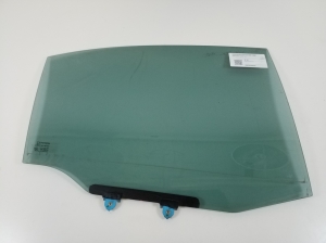 Rear side door glass - 