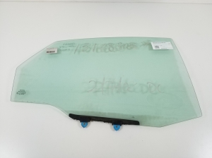 Rear side door glass