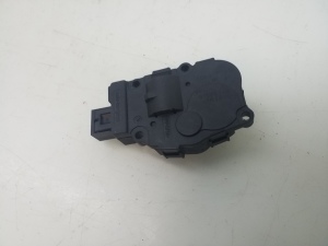 Mercedes Benz C-Class 204 (2007–2014) Salongi soojenduse klapi mootor A2219066900 - 2