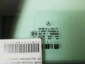 Mercedes Benz Vaneo 414 (2001–2005) Seitenscheibe hinten (Karosserie) A4146701512 - 3