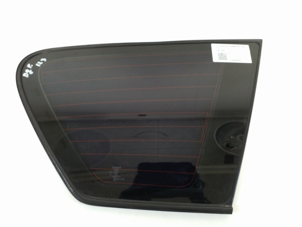 TOYOTA Avensis Verso 1 generation (2001-2003) Right side rear body window 61667-14030 21019345