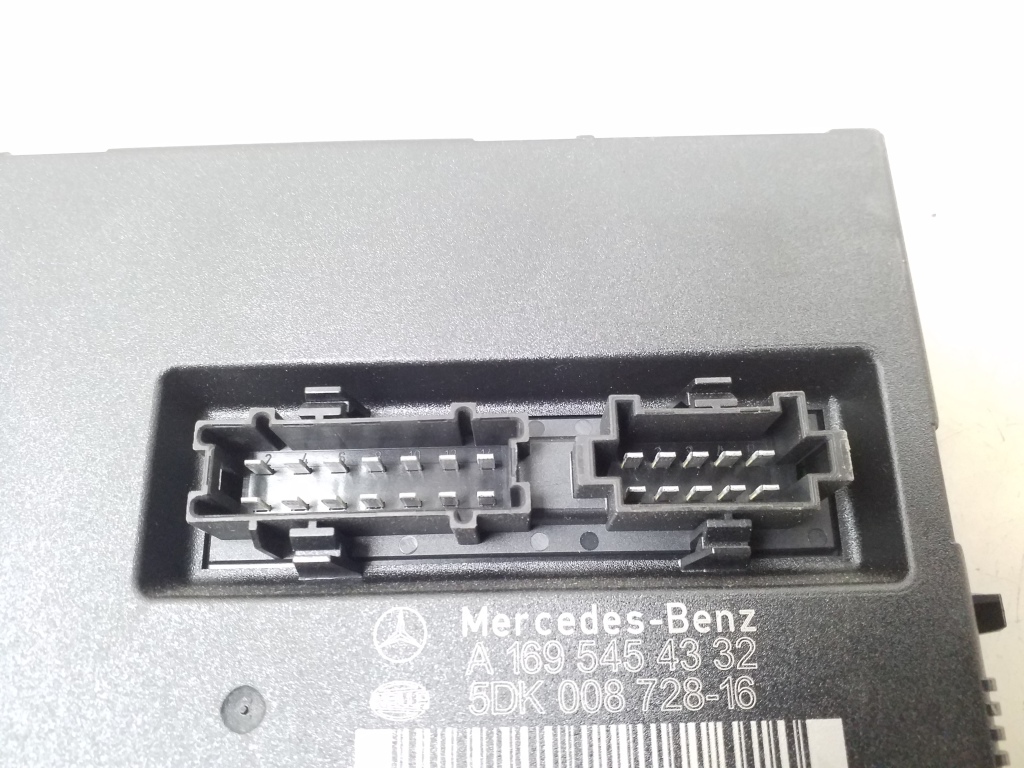 MERCEDES-BENZ B-Class W245 (2005-2011) Fuse box A1695454332, A1695405645, A1695456332 25036994