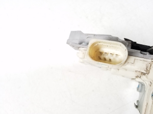 AUDI A8 D3 (2002–2010) Rear side door lock - 3