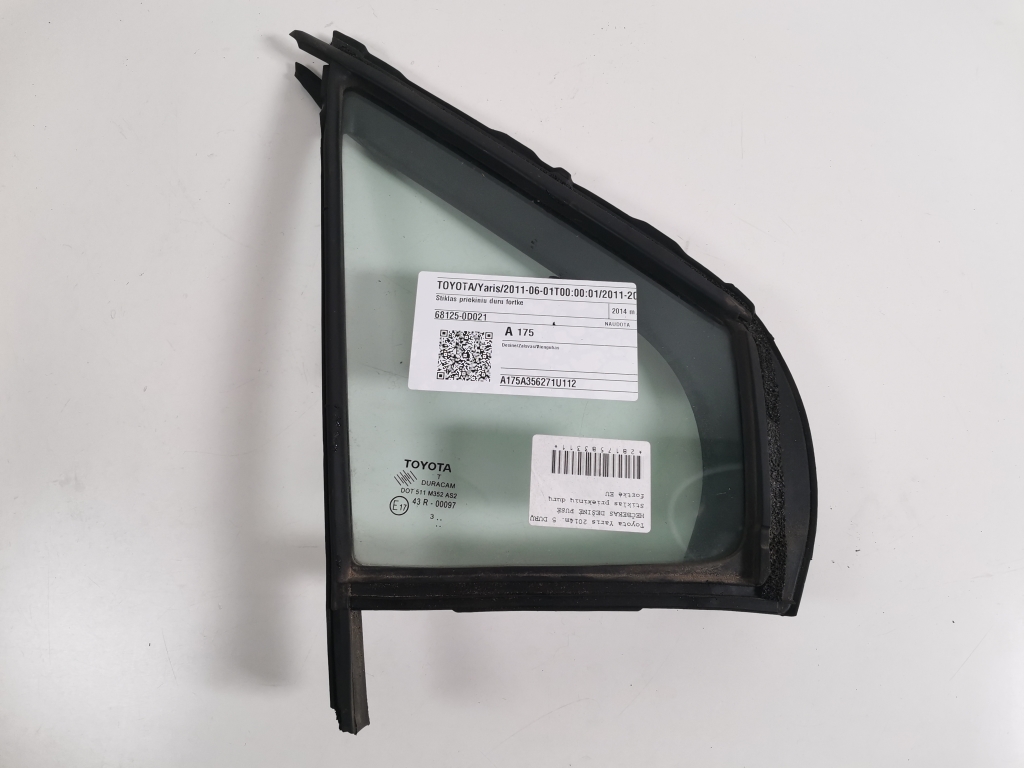 TOYOTA Yaris 3 generation (2010-2019) Front Right Door Window 68125-0D021 21019231