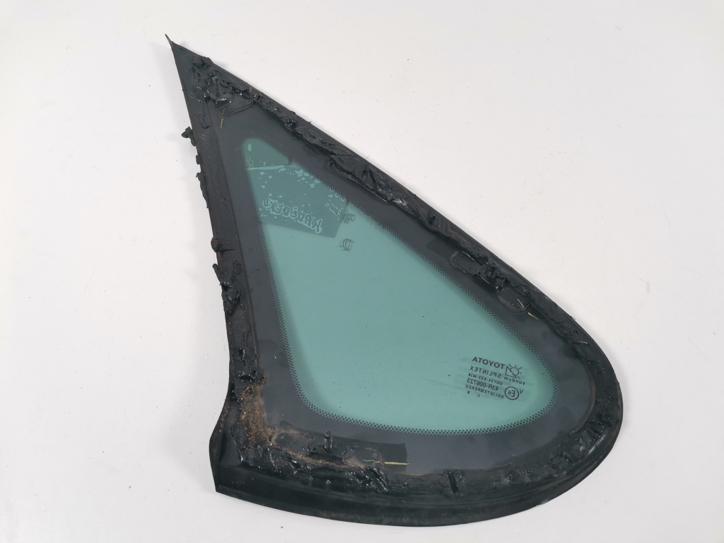 TOYOTA Avensis 1 generation (1997-2003) Right side rear body window 21019230