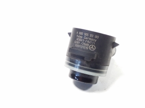 Mercedes Benz S-Class 222 (2013–2020) Front parking sensor A0009059300 - 2
