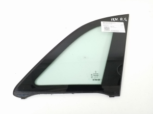   Glass rear wing fort 