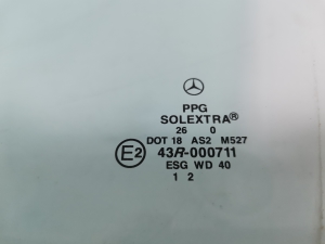 Mercedes Benz E-Class W210 (1995–2002) Esiukse klaas - 2