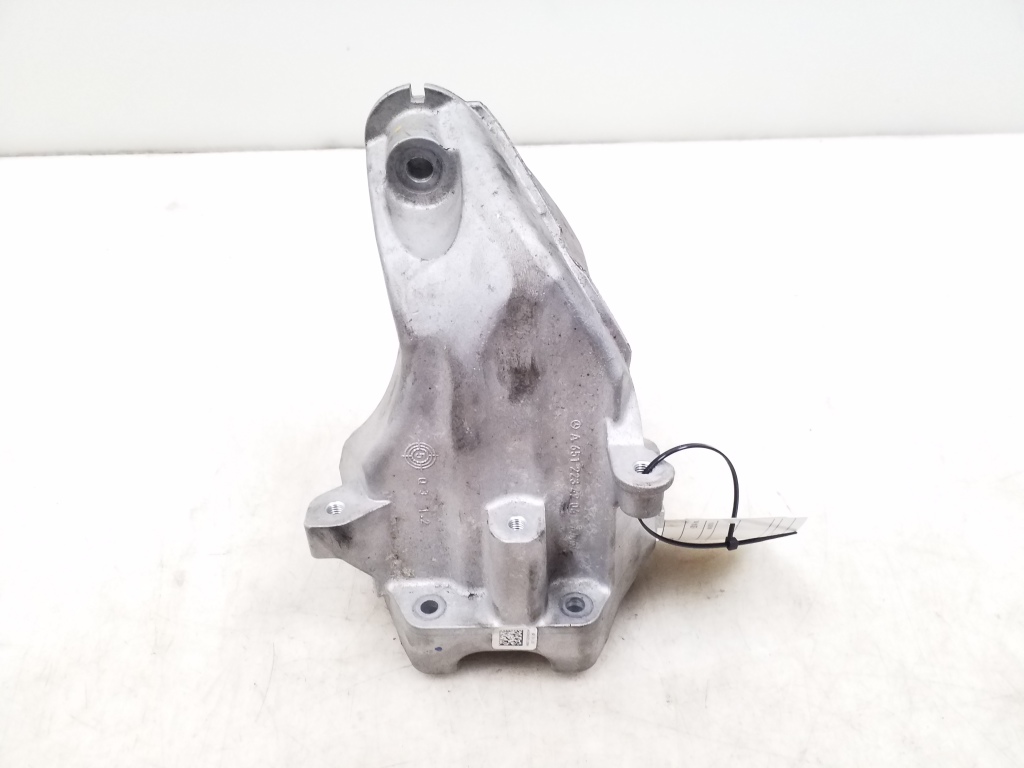 MERCEDES-BENZ C-Class W205/S205/C205 (2014-2023) Engine Bracket Right Side A6512234204 25036551