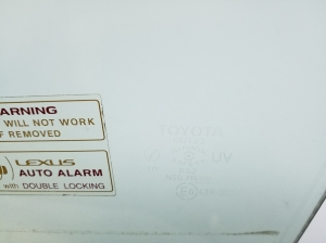 LEXUS IS (1999–2005) Esiukse klaas 68102-53020 - 3