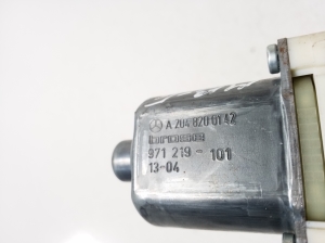 Mercedes Benz E-Class W212 (2009–2015) Esiukse aknatõstuki mootor A2048200142 - 3