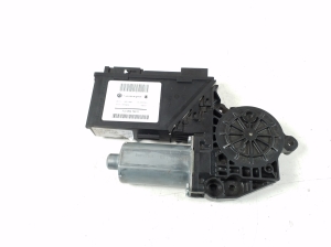 Volkswagen Touareg I (2002–2010) Fensterhebermotor vorne 7L0959792D - 2