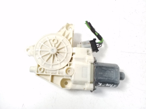 Front door window regulator motor - A2048200142