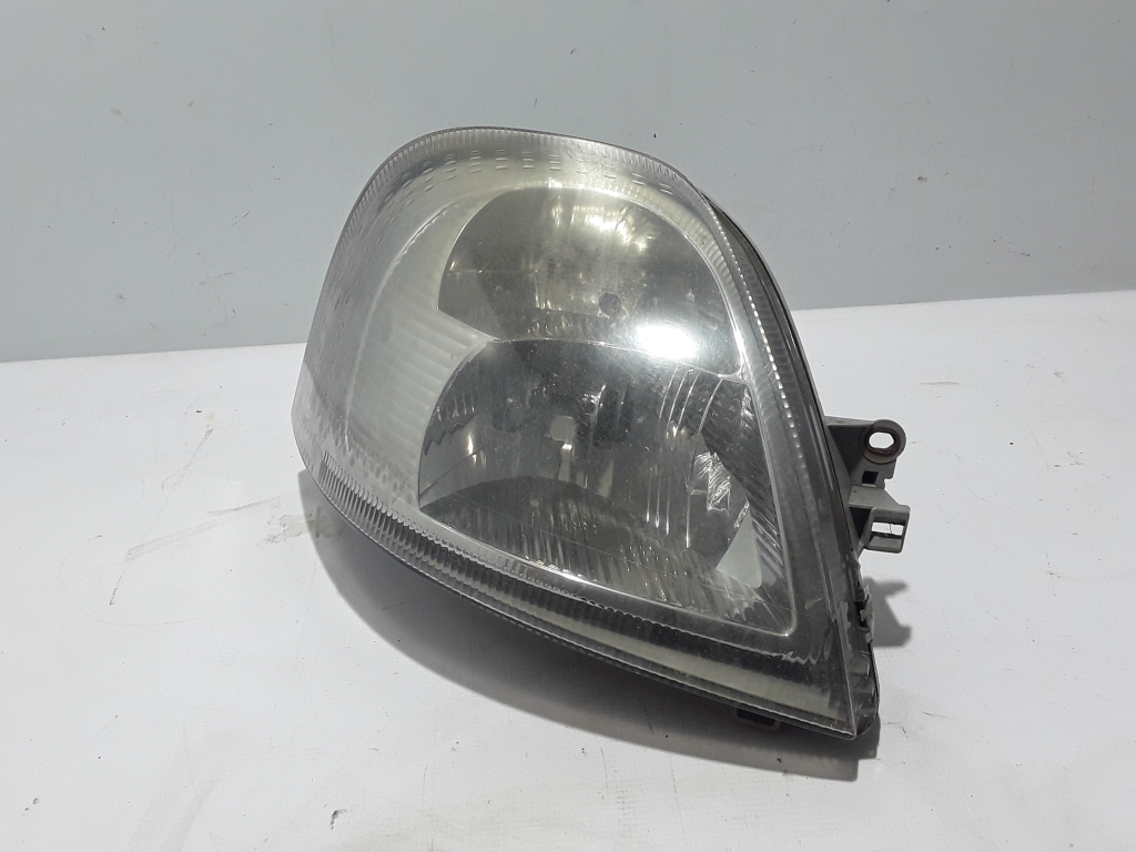 RENAULT Master 2 generation (1997-2010) Front Right Headlight 8200163521 22421902