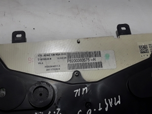RENAULT Master II (1998–2010) Mērinstrumentu panelis 8200360575 - 2